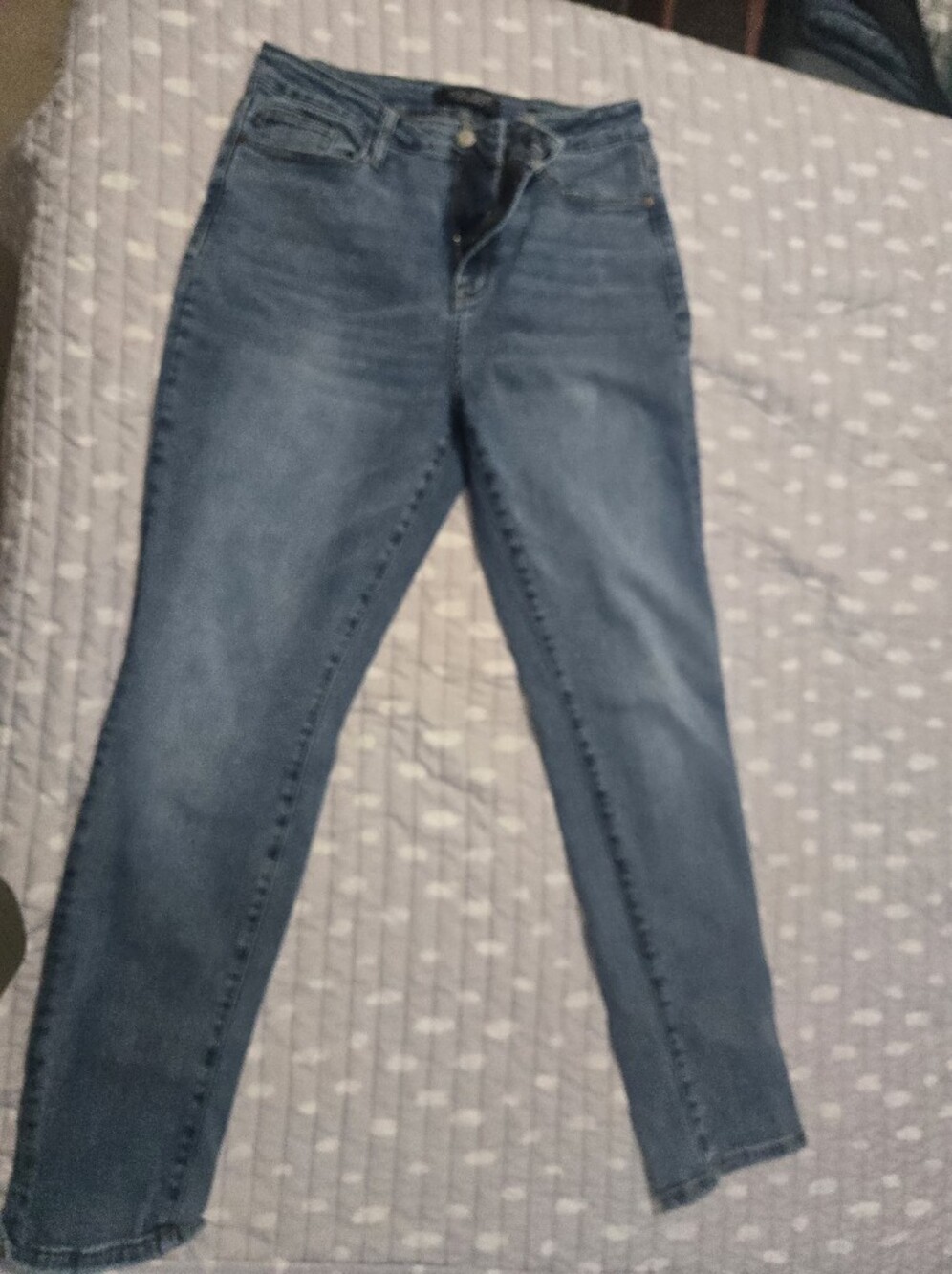Judy Blue Medium Blue Boyfriend  fit Jeans